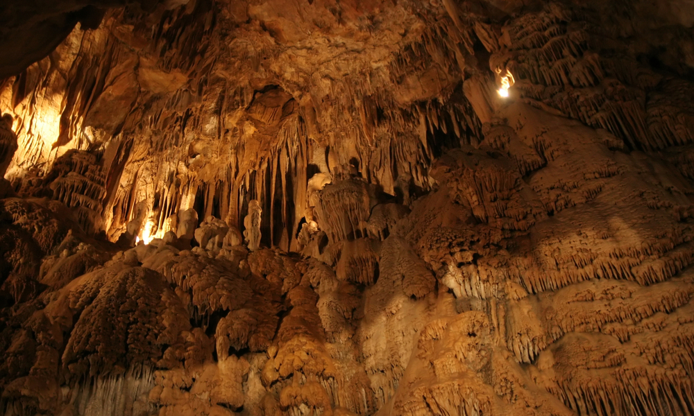 Lake Shasta Caverns, Lakehead, California