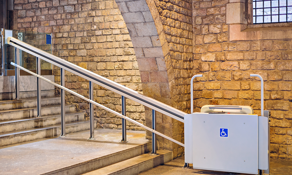 Inclined wheelchair lift for people with disabilities. Barcelona. Spain.